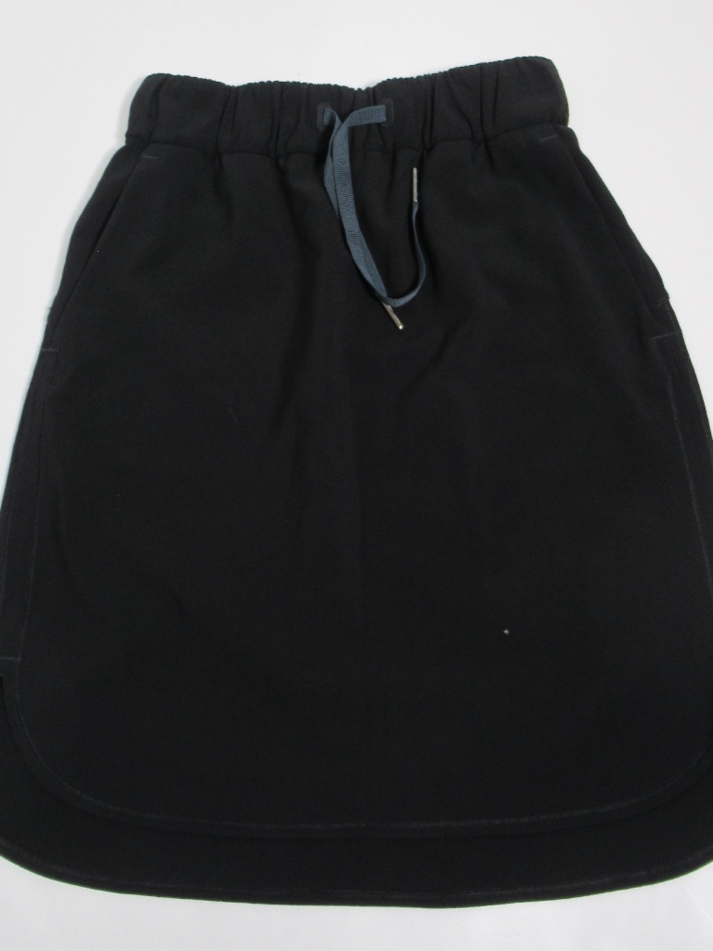 Lululemon Women's On The Fly Skirt *21" Black Size 2